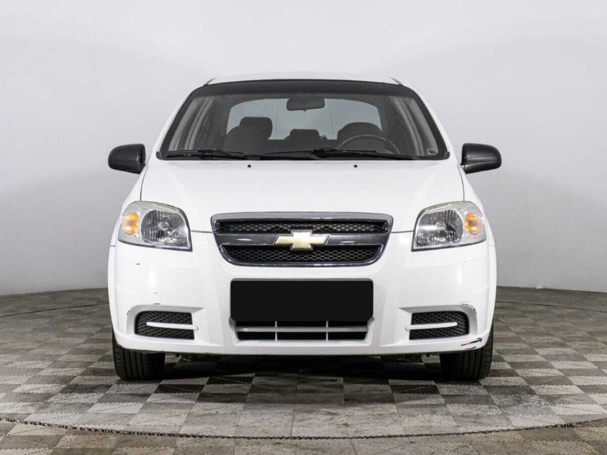 Chevrolet Aveo с пробегом — 2010 год. Фото: #1