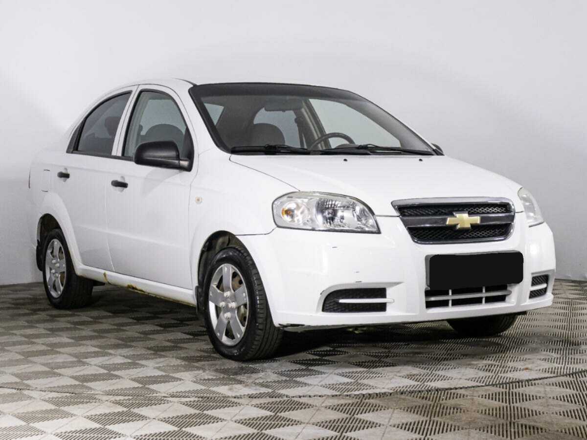 Chevrolet Aveo с пробегом — 2010 год. Фото: #2