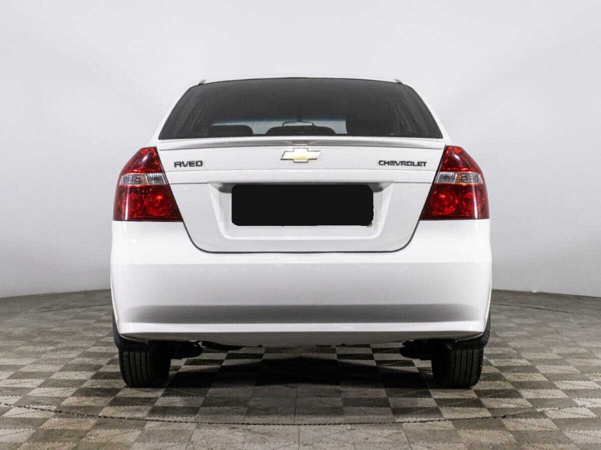 Chevrolet Aveo с пробегом — 2010 год. Фото: #5