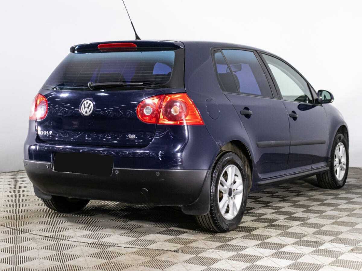 Volkswagen Golf с пробегом — 2006 год. Фото: #4