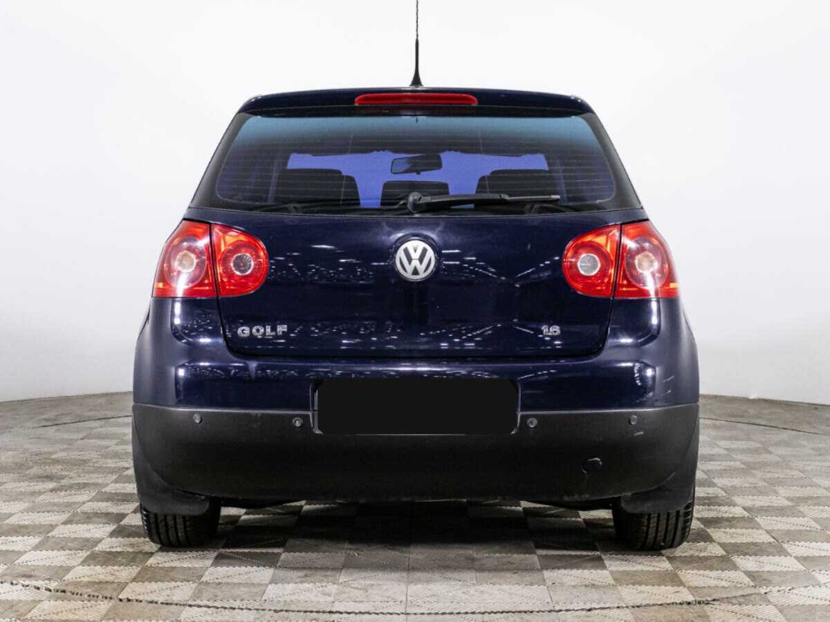 Volkswagen Golf с пробегом — 2006 год. Фото: #5