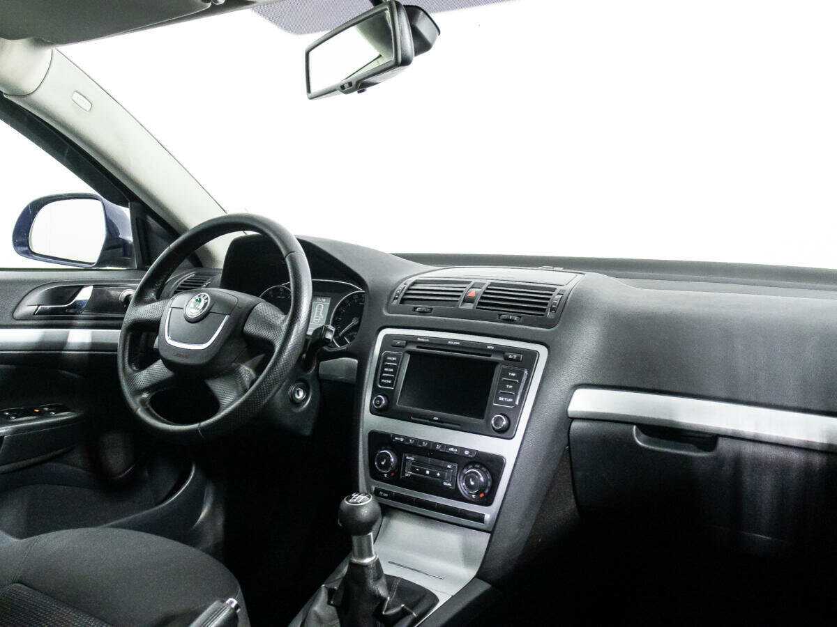 Skoda Octavia с пробегом — 2011 год. Фото: #8