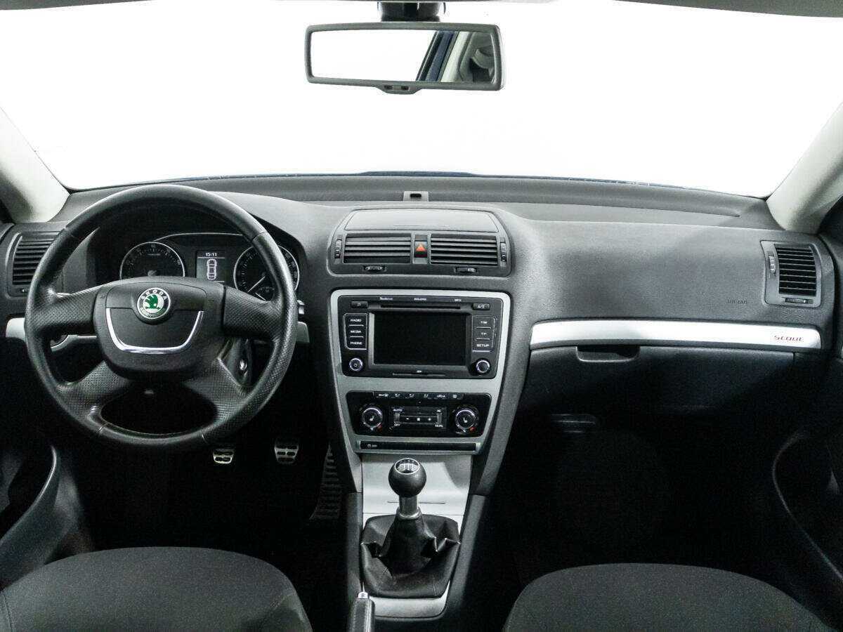 Skoda Octavia с пробегом — 2011 год. Фото: #12