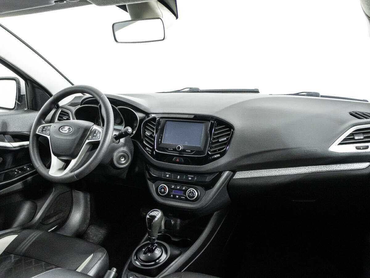 Lada (ВАЗ) Vesta с пробегом — 2019 год. Фото: #8