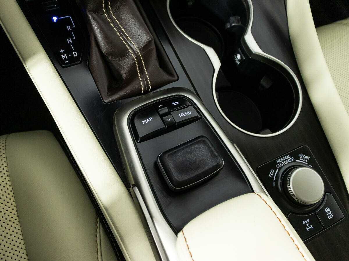 Lexus RX с пробегом — 2016 год. Фото: #21