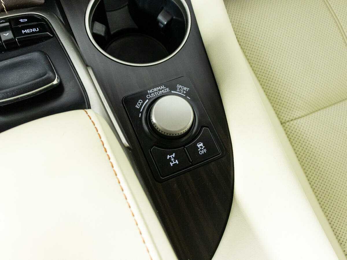 Lexus RX с пробегом — 2016 год. Фото: #22