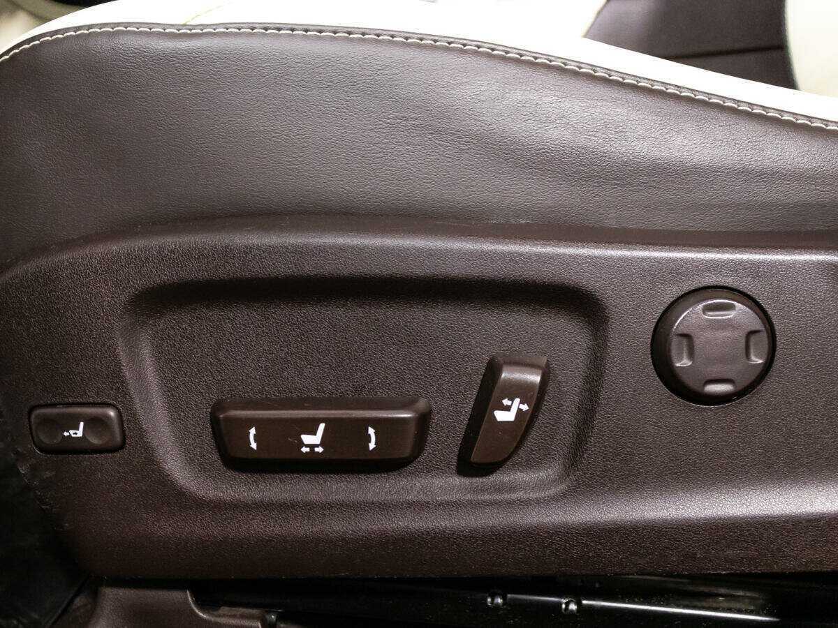 Lexus RX с пробегом — 2016 год. Фото: #24