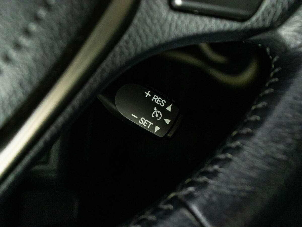 Toyota RAV4 с пробегом — 2013 год. Фото: #18