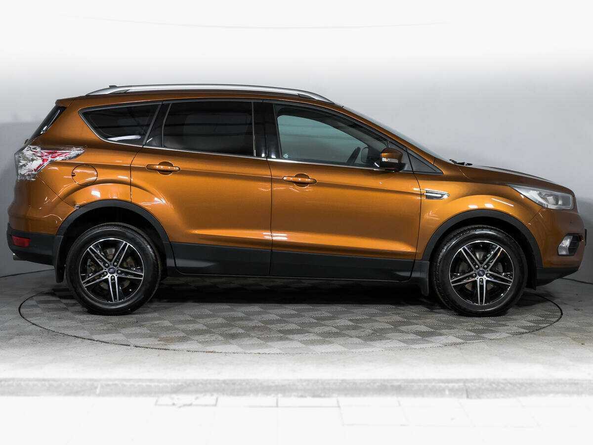 Ford Kuga с пробегом — 2019 год. Фото: #3