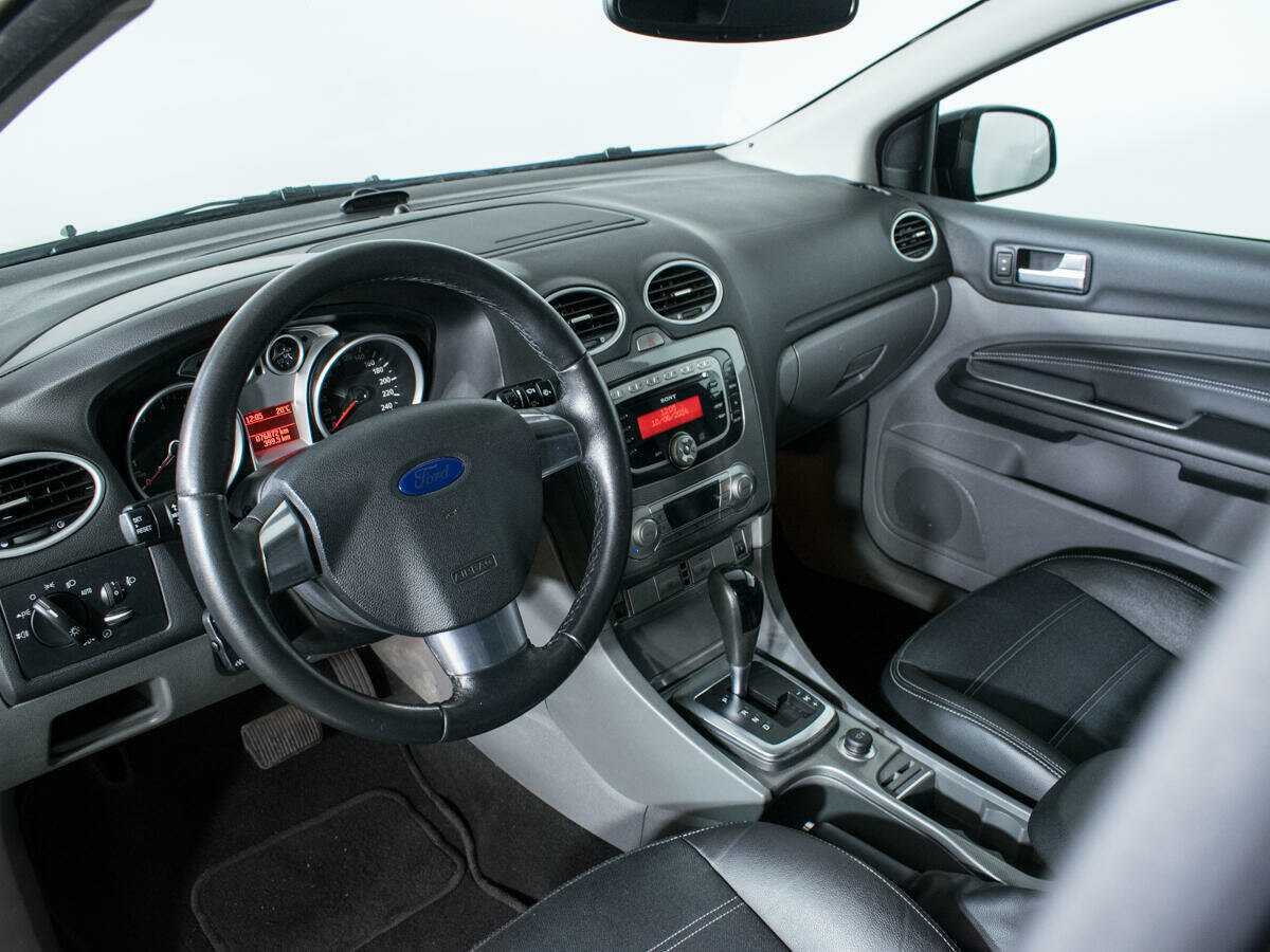Ford Focus с пробегом — 2008 год. Фото: #12