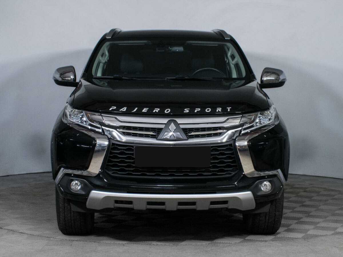 Mitsubishi Pajero Sport с пробегом — 2019 год. Фото: #1