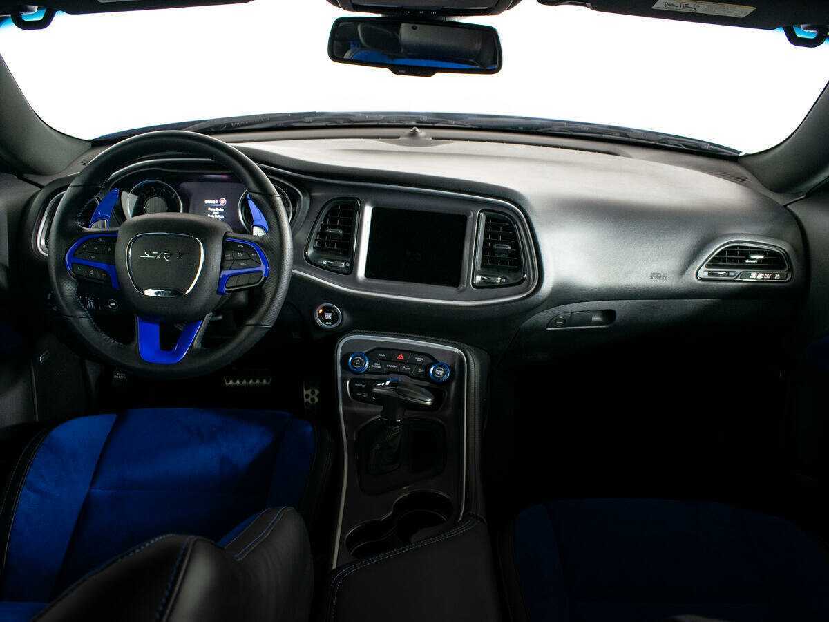 Dodge Challenger с пробегом — 2021 год. Фото: #11