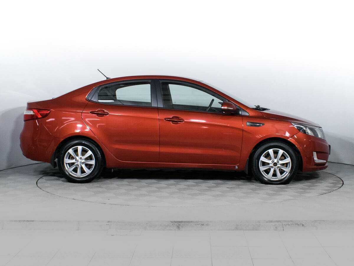 Kia Rio с пробегом — 2013 год. Фото: #3