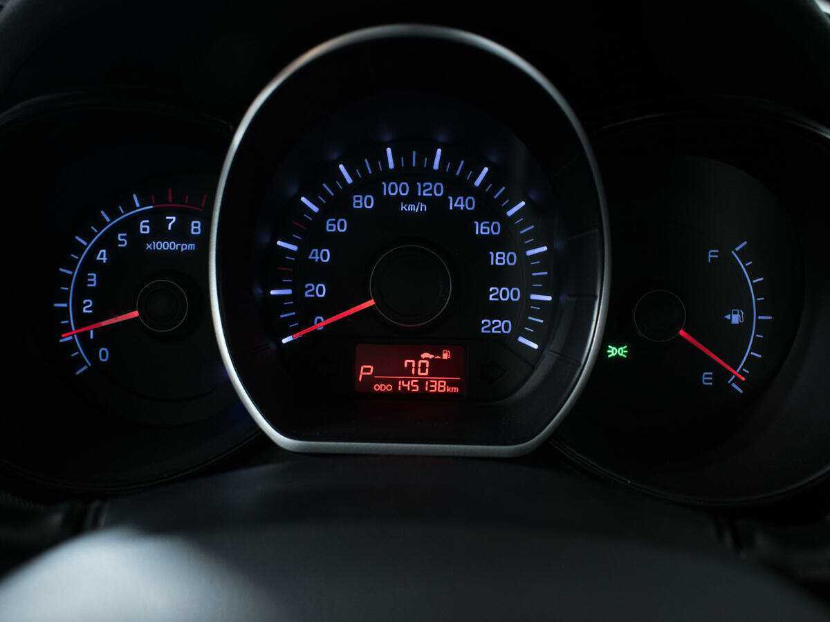 Kia Rio с пробегом — 2014 год. Фото: #10