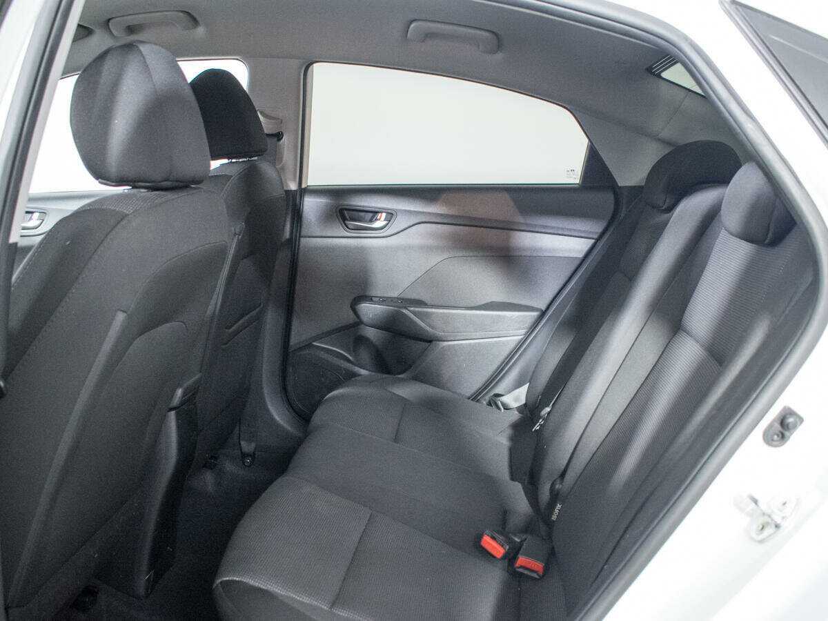 Hyundai Solaris с пробегом — 2019 год. Фото: #9