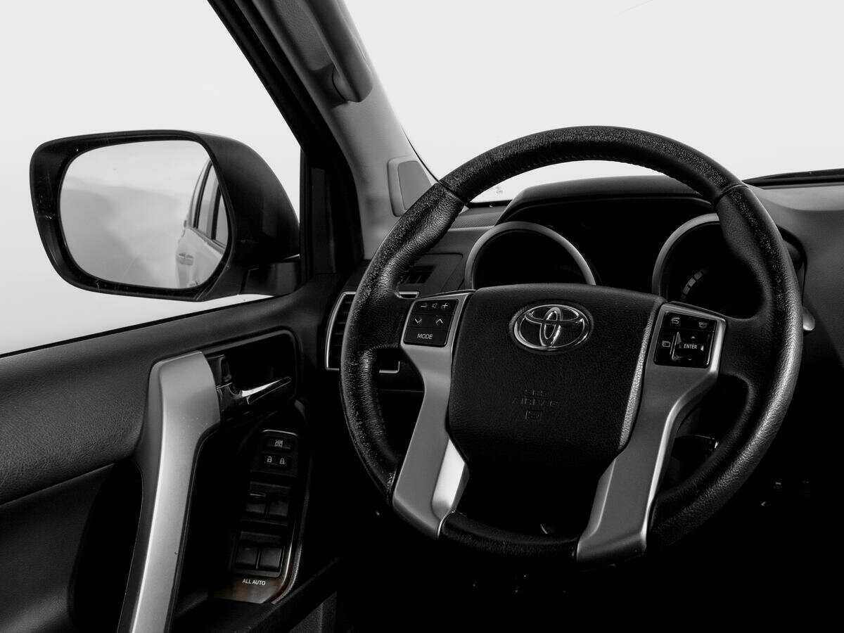 Toyota Land Cruiser Prado с пробегом — 2017 год. Фото: #14