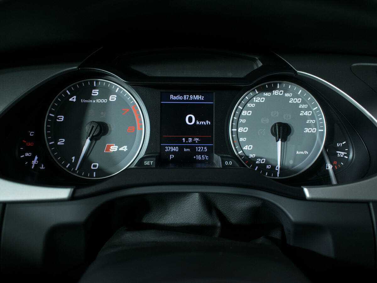 Audi S4 с пробегом — 2009 год. Фото: #10