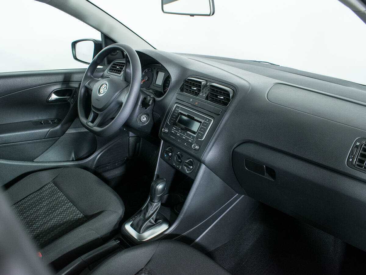 Volkswagen Polo с пробегом — 2019 год. Фото: #8