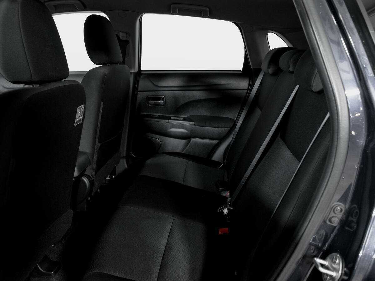 Mitsubishi ASX с пробегом — 2011 год. Фото: #9