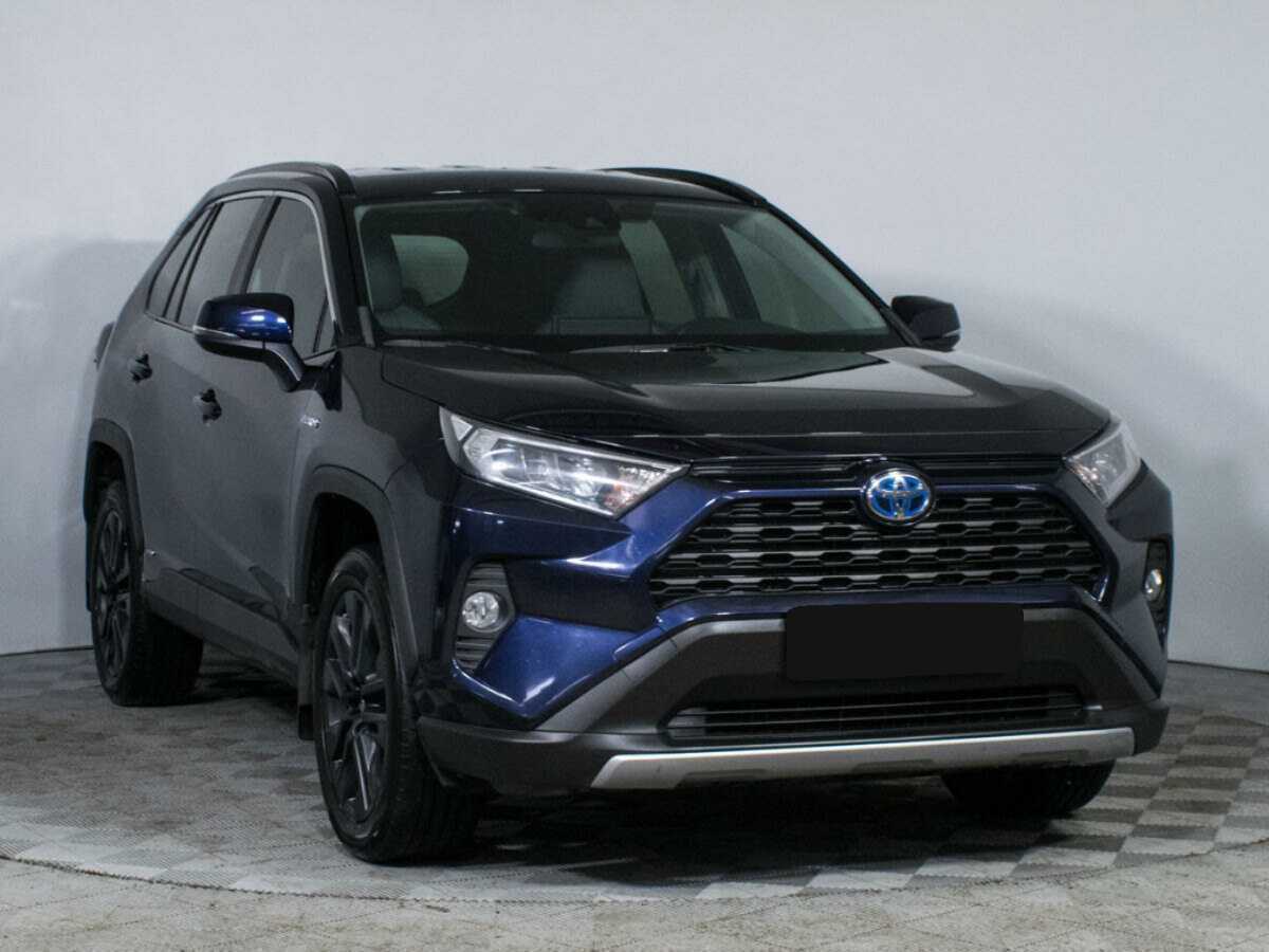Toyota RAV4 с пробегом — 2020 год. Фото: #2