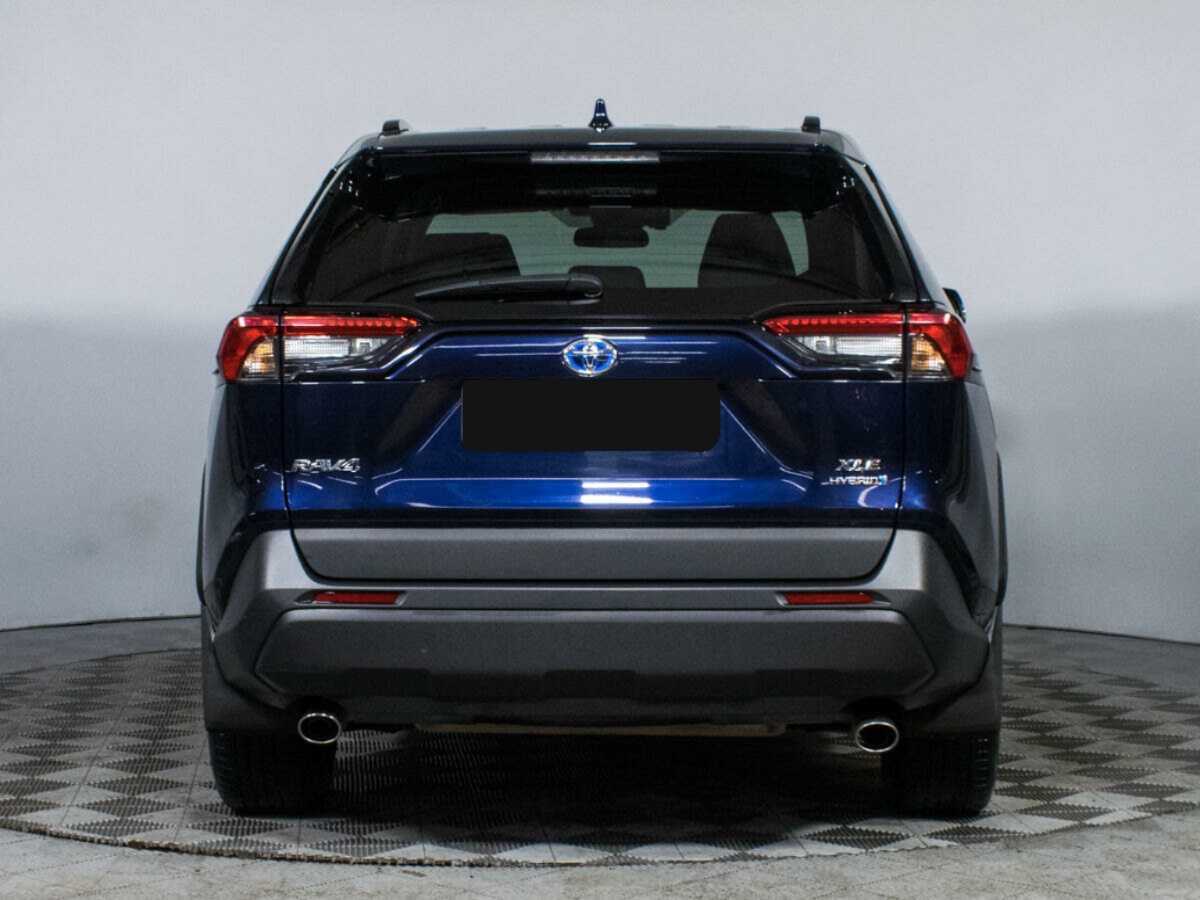 Toyota RAV4 с пробегом — 2020 год. Фото: #5