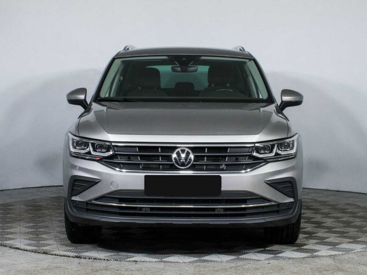 Volkswagen Tiguan с пробегом — 2021 год. Фото: #1