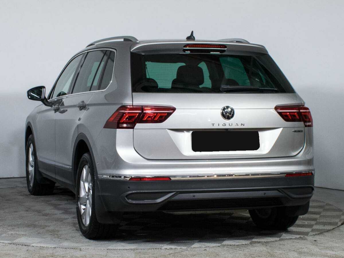 Volkswagen Tiguan с пробегом — 2021 год. Фото: #6
