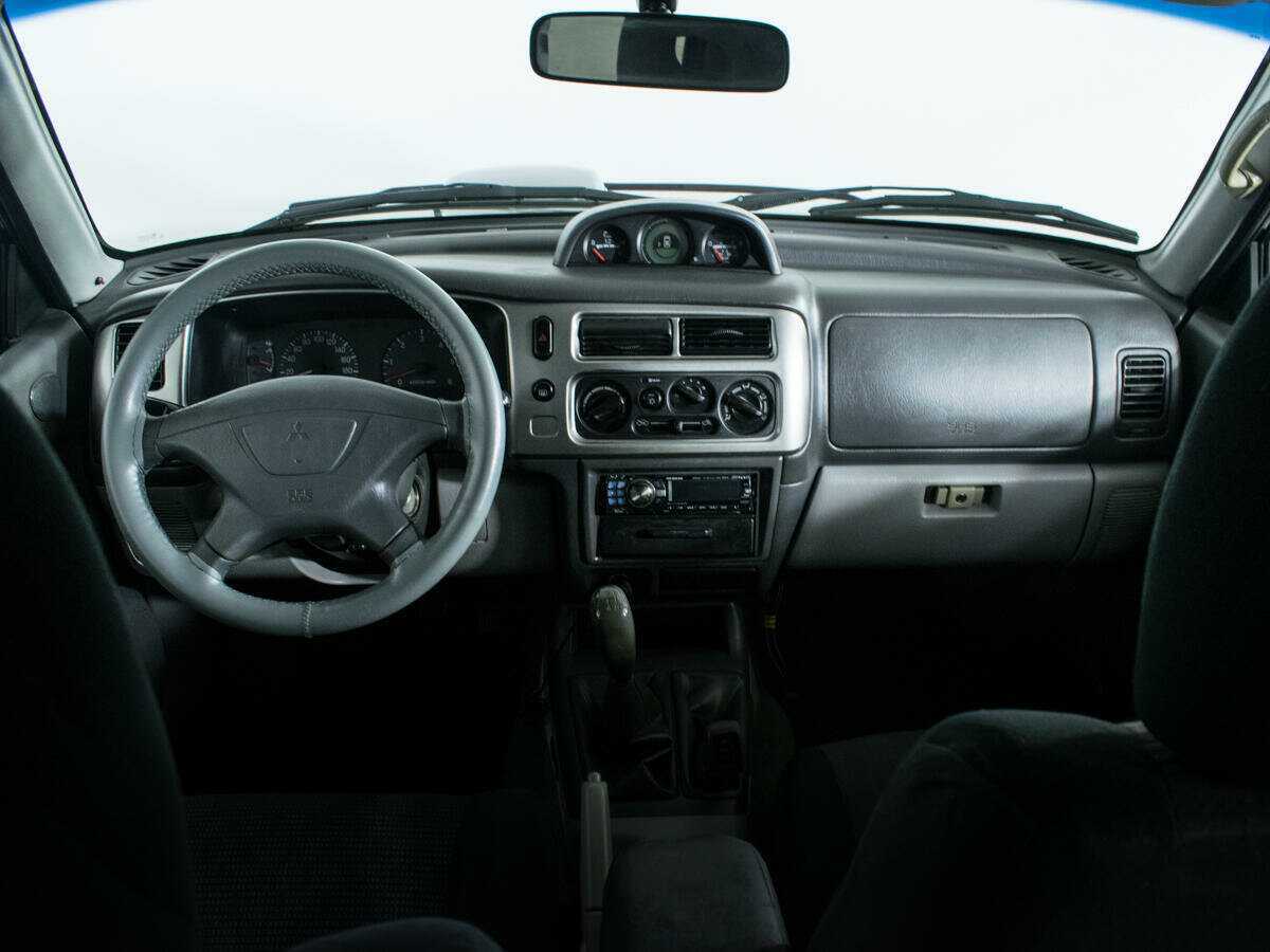 Mitsubishi Pajero Sport с пробегом — 2008 год. Фото: #11