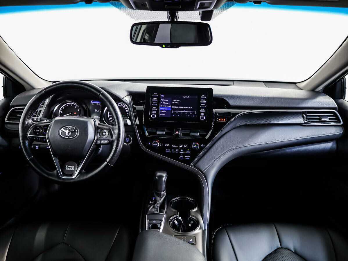 Toyota Camry с пробегом — 2022 год. Фото: #8