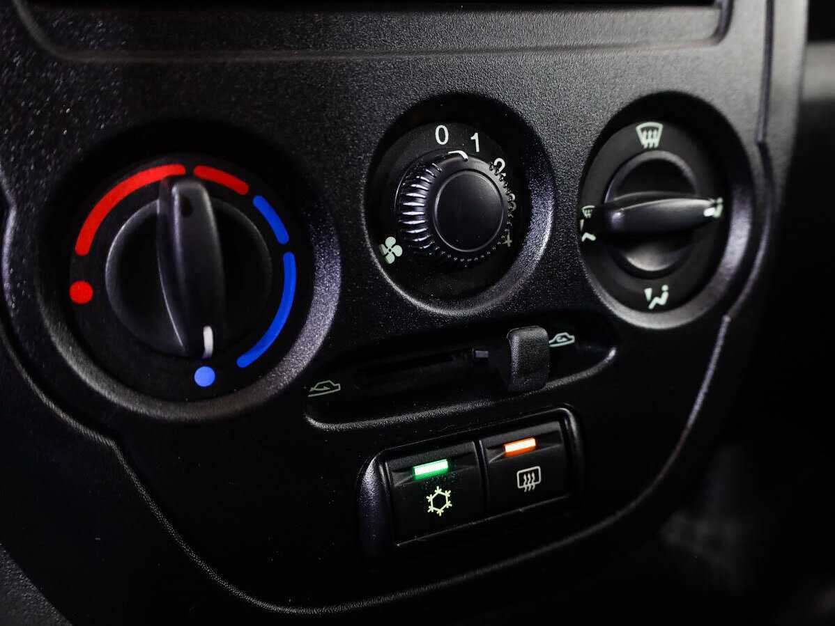 Lada (ВАЗ) Granta с пробегом — 2014 год. Фото: #13