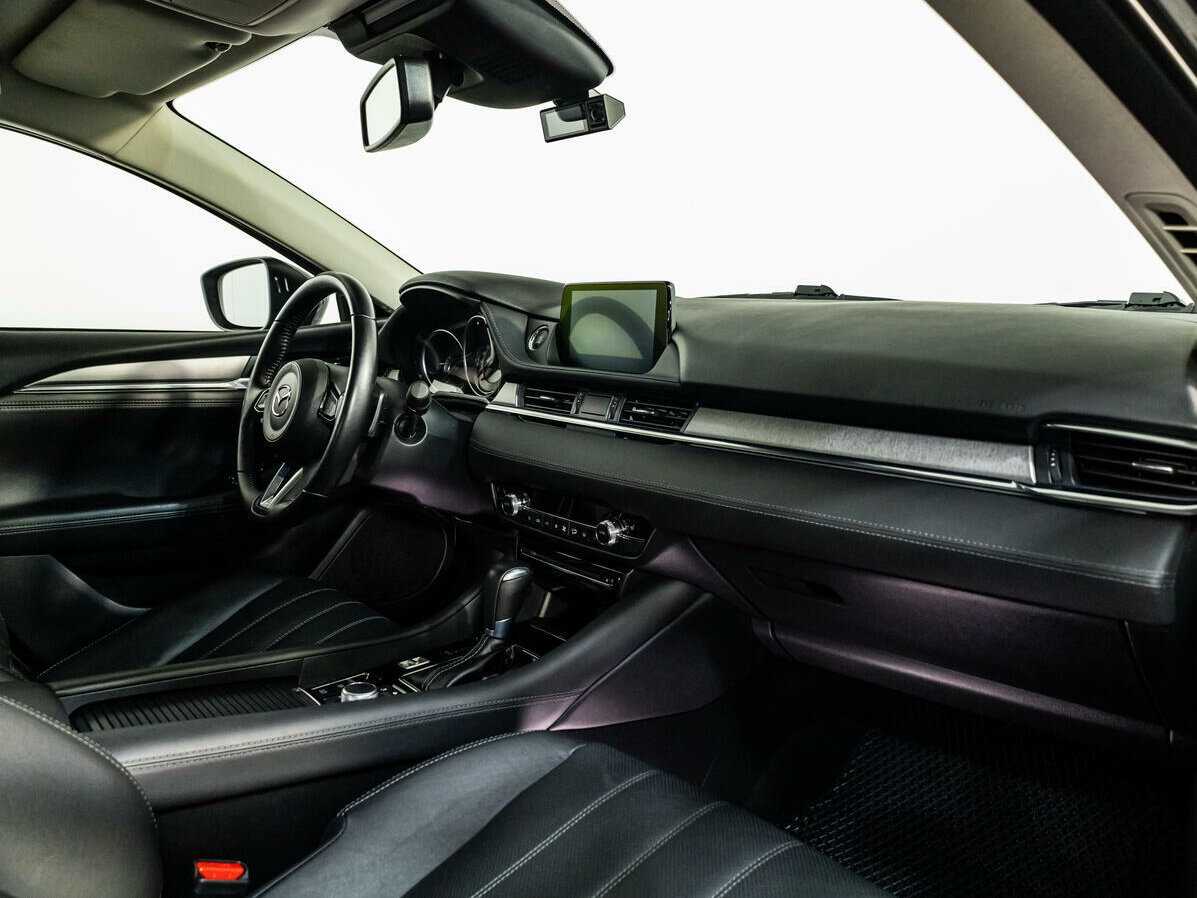Mazda 6 с пробегом — 2022 год. Фото: #8