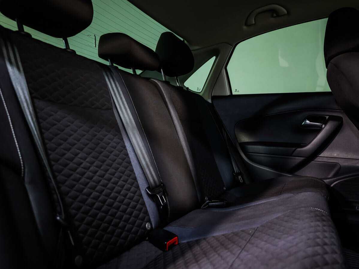 Volkswagen Polo с пробегом — 2019 год. Фото: #11