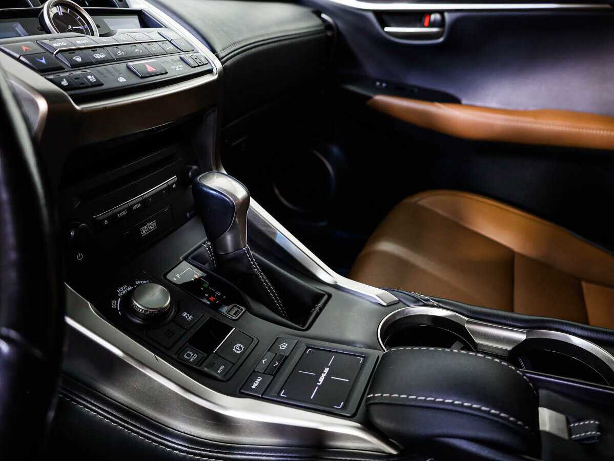 Lexus NX с пробегом — 2017 год. Фото: #15