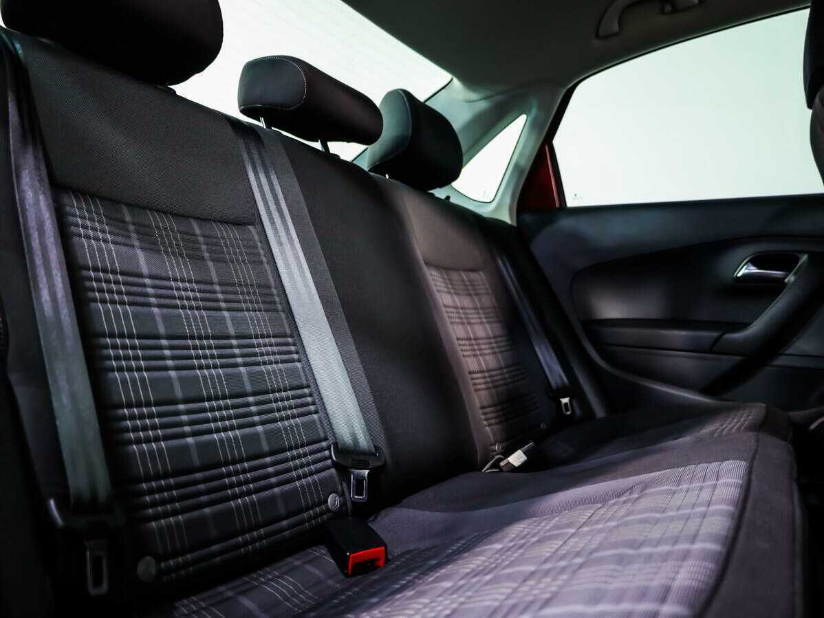 Volkswagen Polo с пробегом — 2017 год. Фото: #11