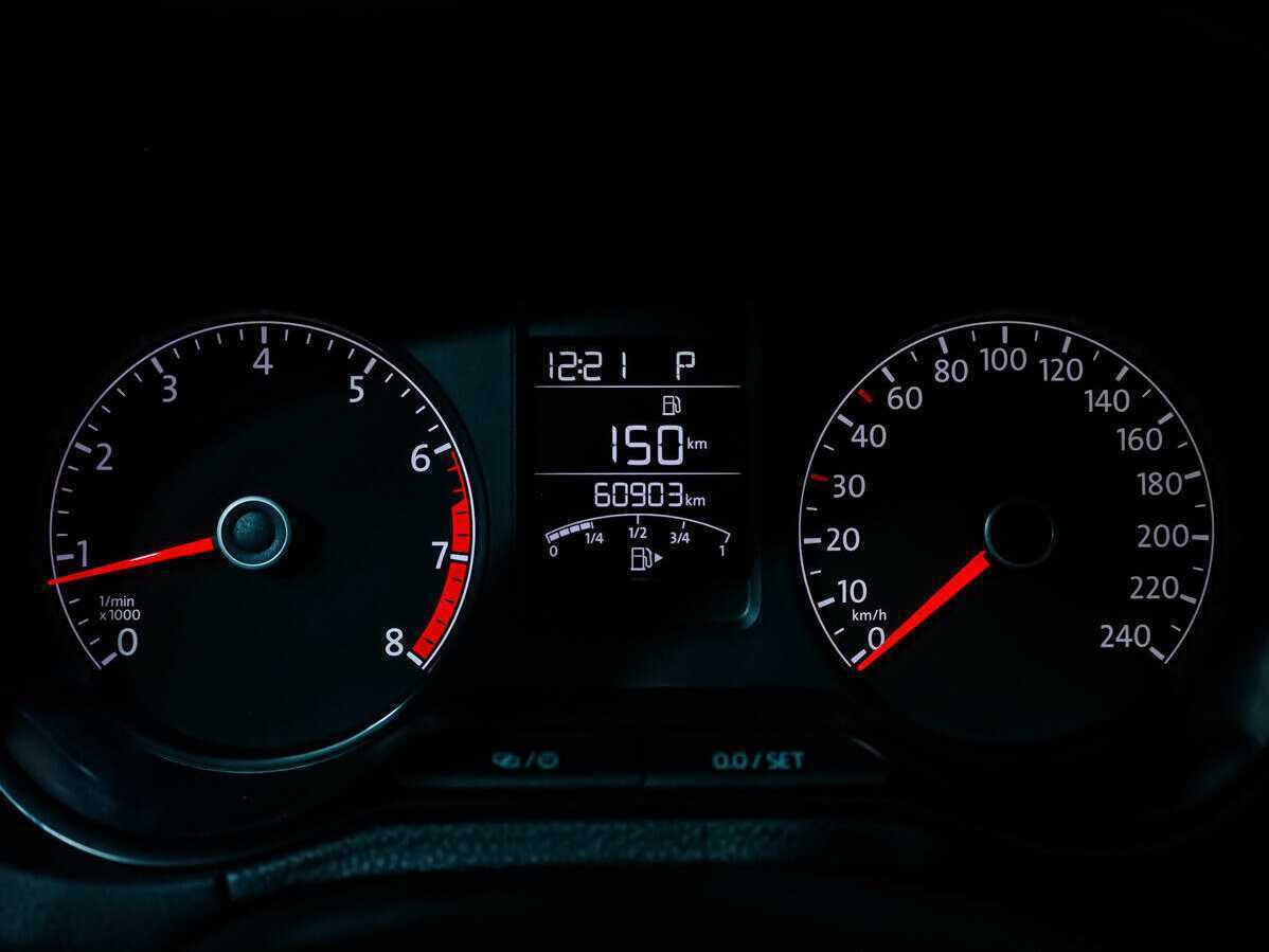 Volkswagen Polo с пробегом — 2017 год. Фото: #16