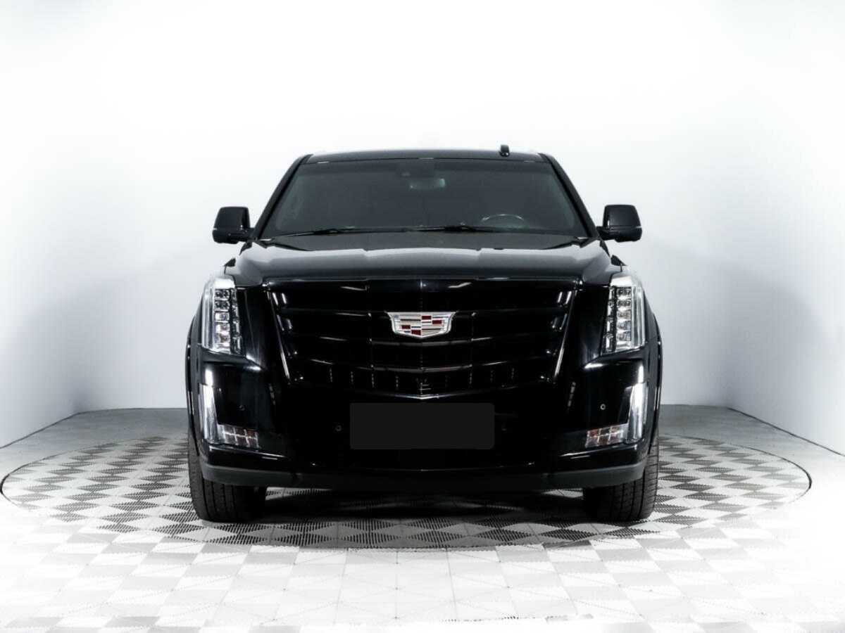 Cadillac Escalade с пробегом — 2019 год. Фото: #1