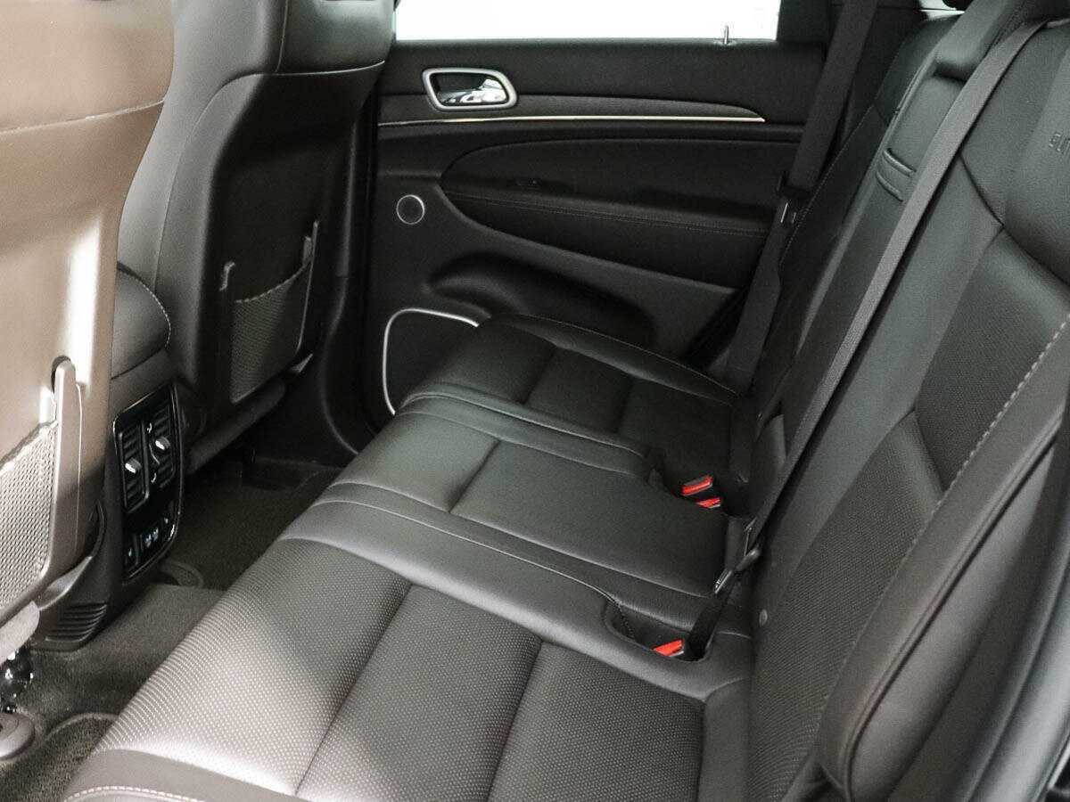Jeep Grand Cherokee с пробегом — 2018 год. Фото: #12