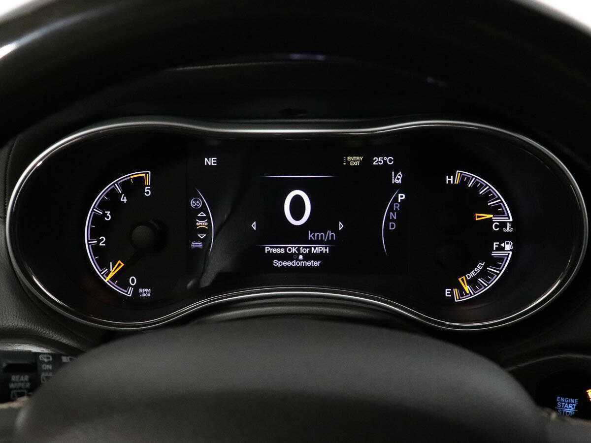 Jeep Grand Cherokee с пробегом — 2018 год. Фото: #14