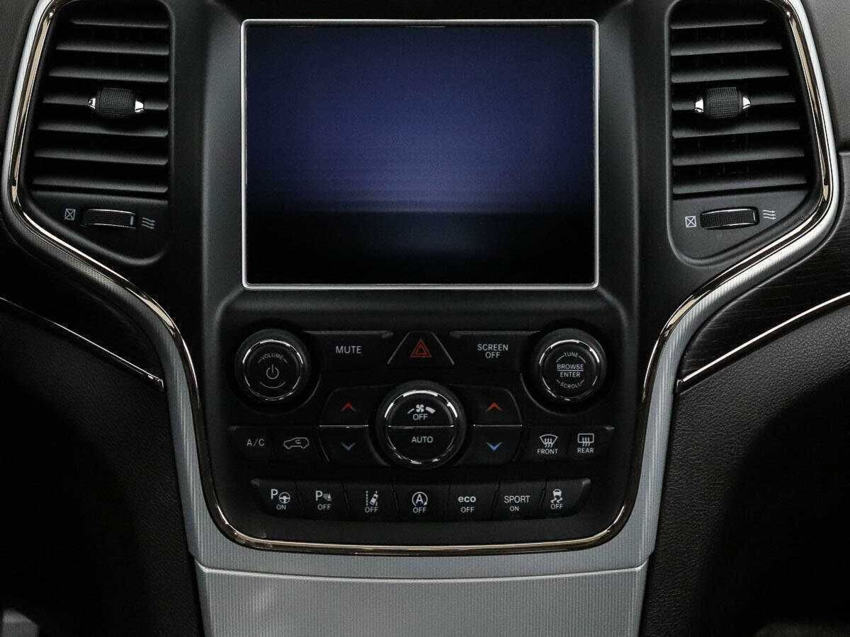 Jeep Grand Cherokee с пробегом — 2018 год. Фото: #16