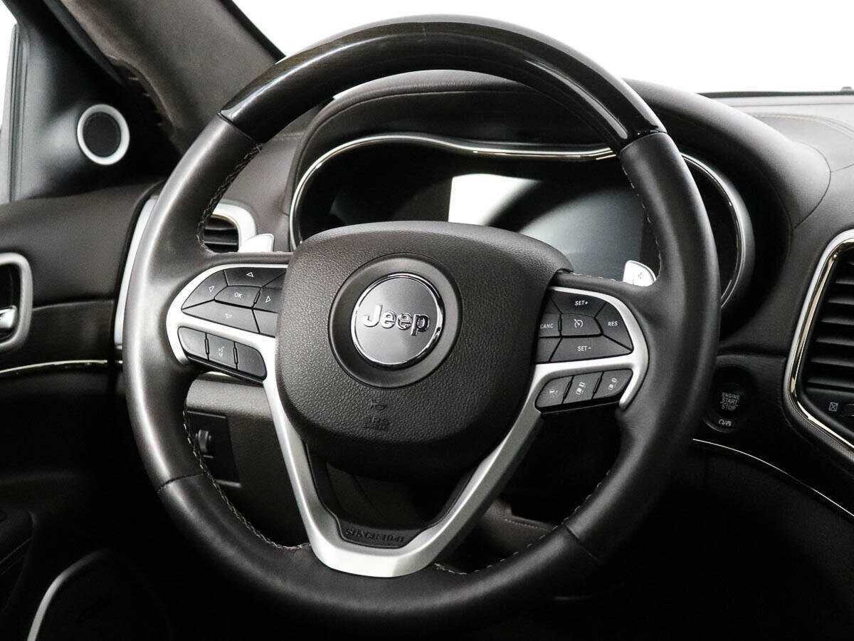 Jeep Grand Cherokee с пробегом — 2018 год. Фото: #17