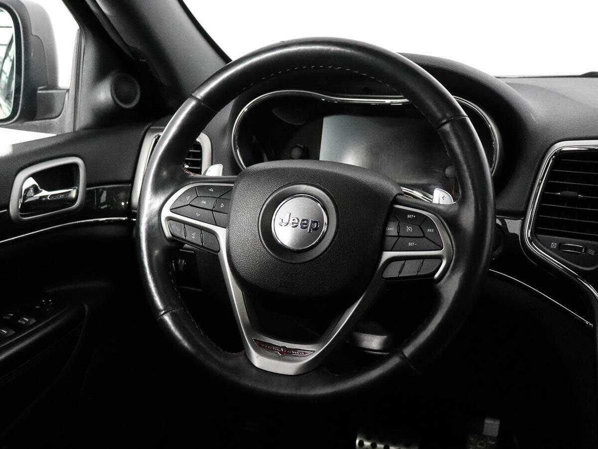 Jeep Grand Cherokee с пробегом — 2018 год. Фото: #16