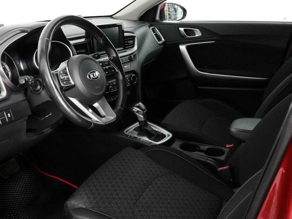 Kia Ceed с пробегом — 2019 год. Фото: #9
