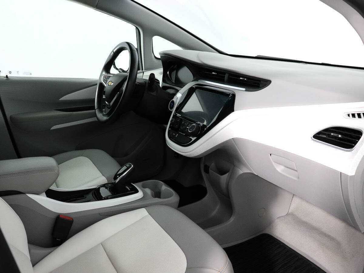 Chevrolet Bolt с пробегом — 2020 год. Фото: #8
