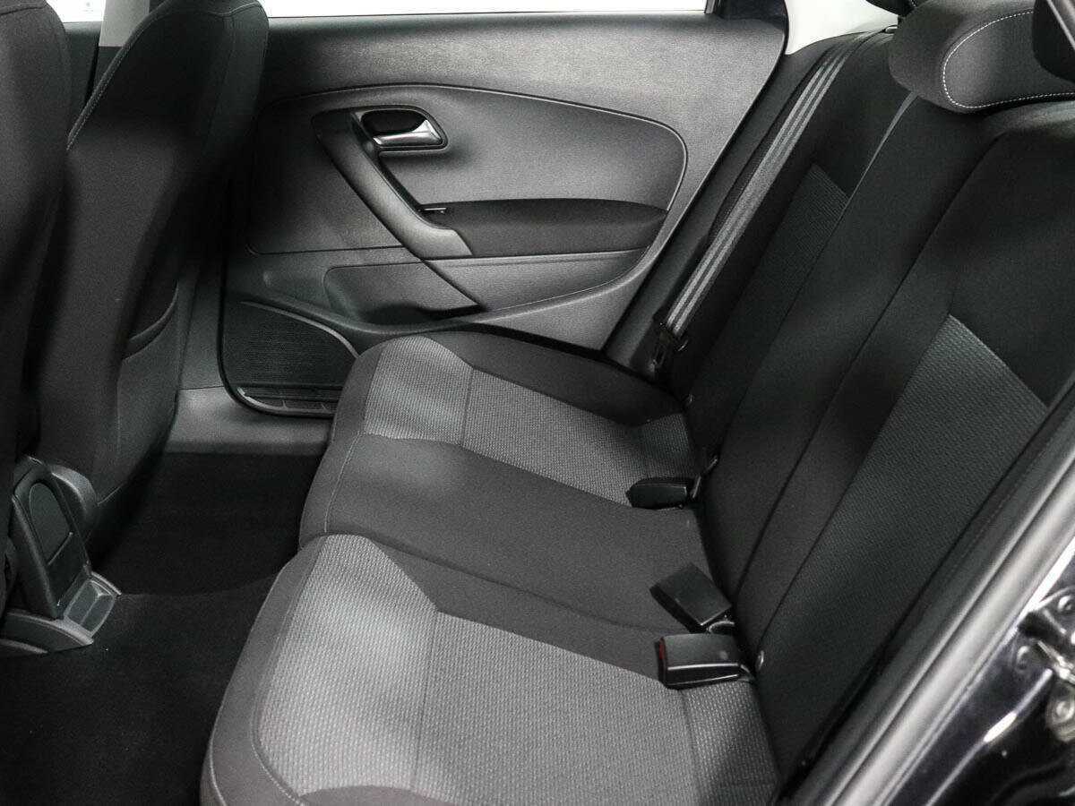 Volkswagen Polo с пробегом — 2017 год. Фото: #10
