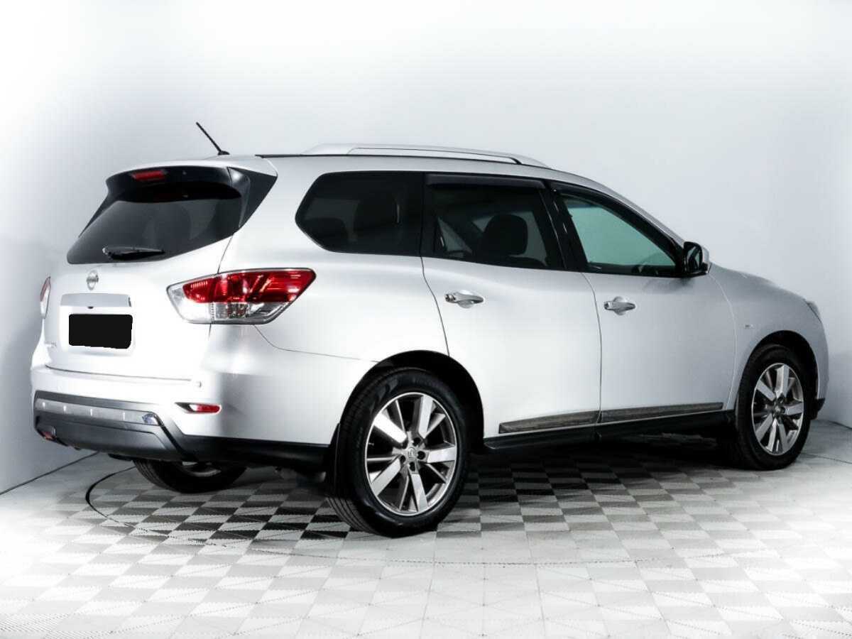Nissan Pathfinder с пробегом — 2015 год. Фото: #3