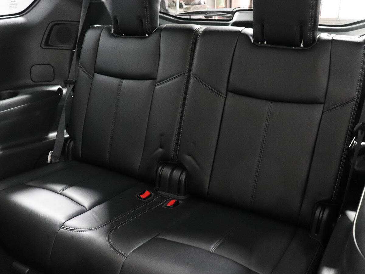 Nissan Pathfinder с пробегом — 2015 год. Фото: #11