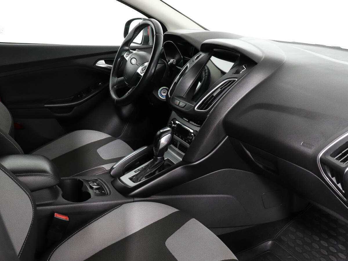 Ford Focus с пробегом — 2012 год. Фото: #6