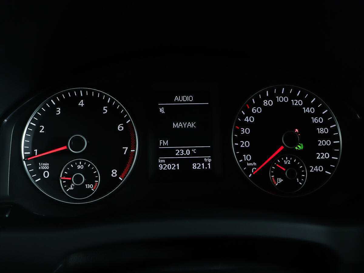 Volkswagen Golf Plus с пробегом — 2010 год. Фото: #13