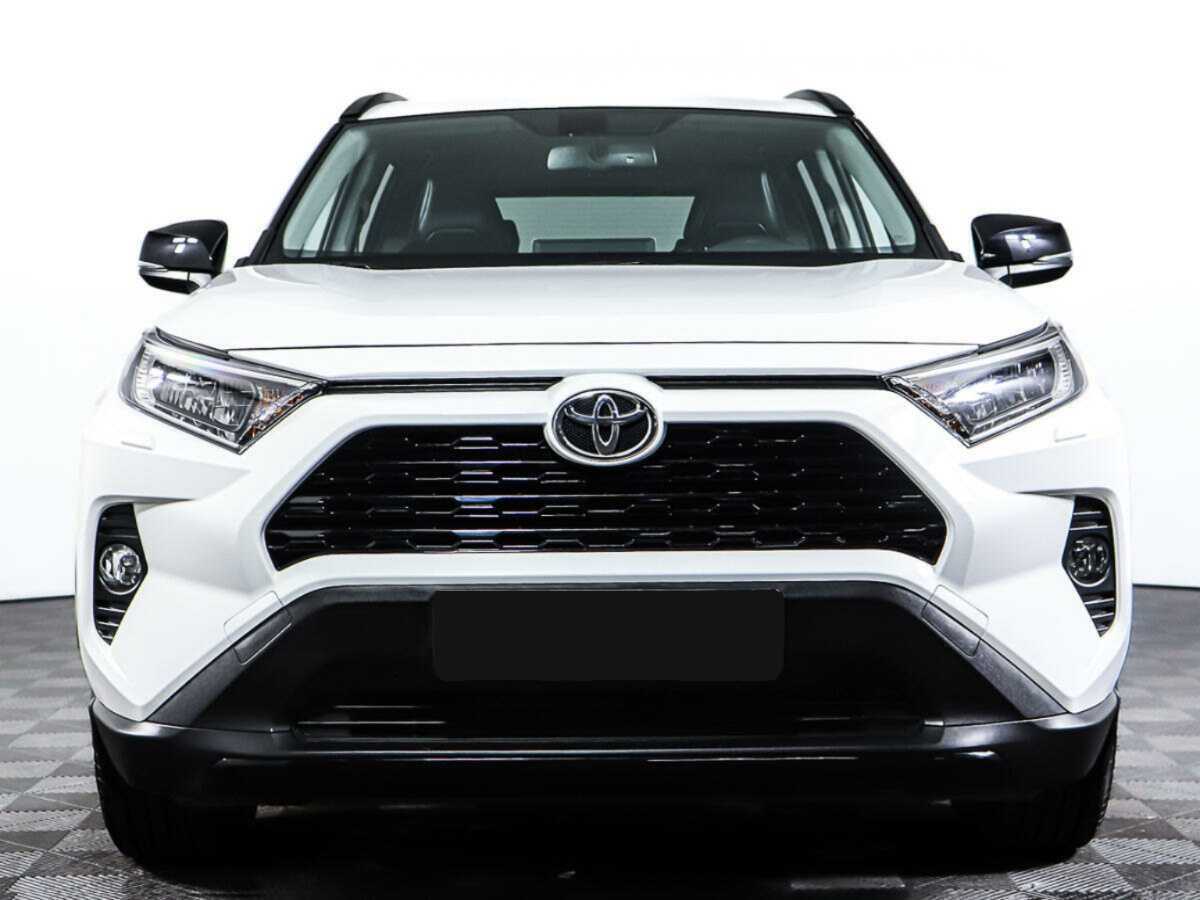 Toyota RAV4 с пробегом — 2022 год. Фото: #1