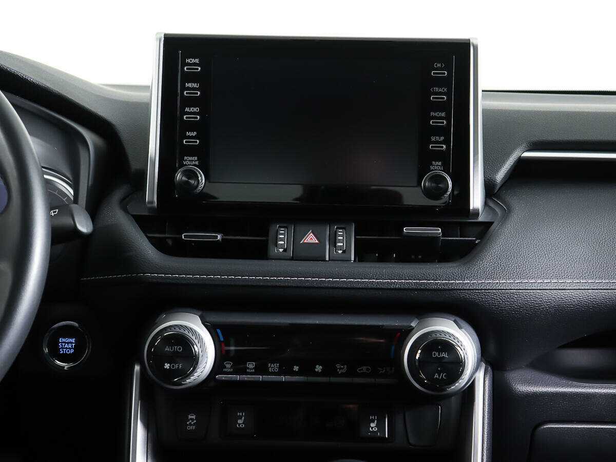 Toyota RAV4 с пробегом — 2022 год. Фото: #13